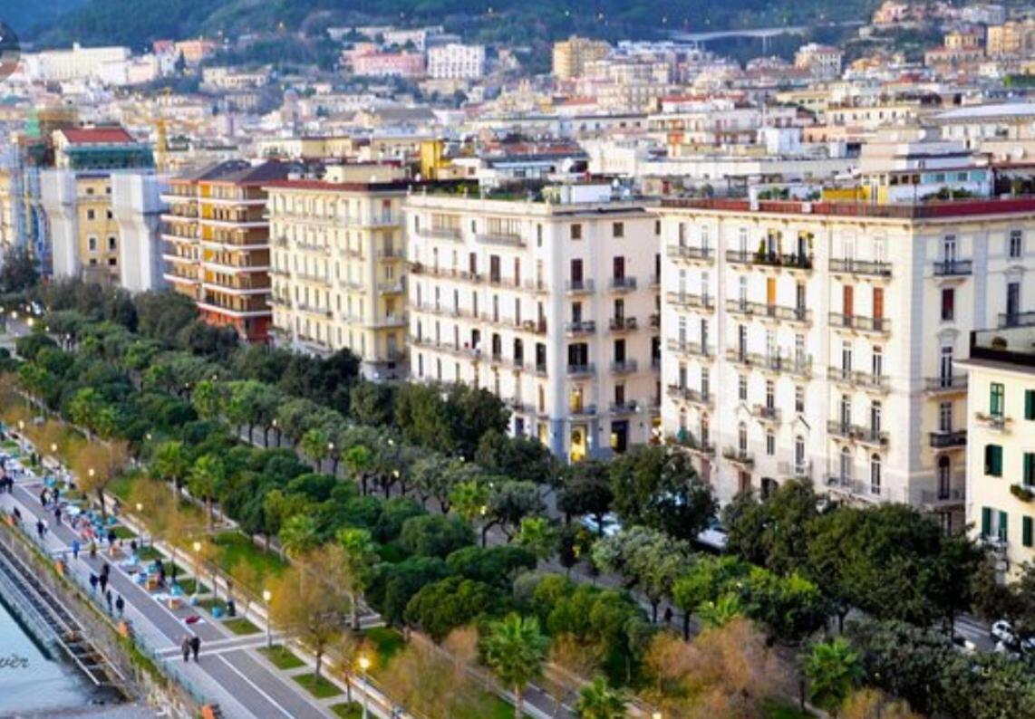 Dimora Dei Mercanti Σαλέρνο Εξωτερικό φωτογραφία
